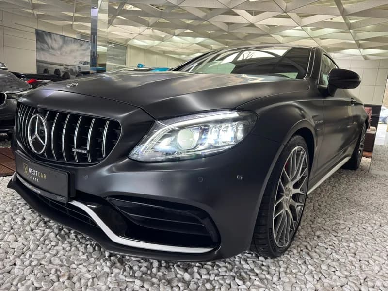 Mercedes Benz C63 AMG S Coupe