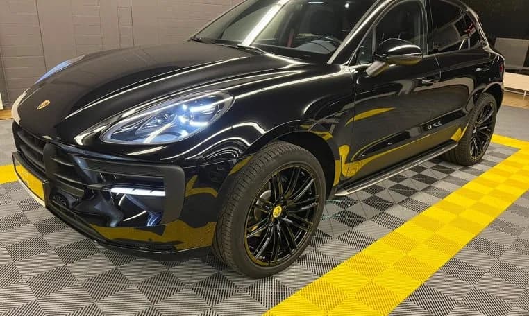 Porsche Macan Basis
