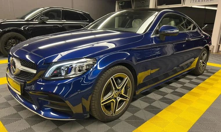 Mercedes-Benz C 200 Coupe AMG Line