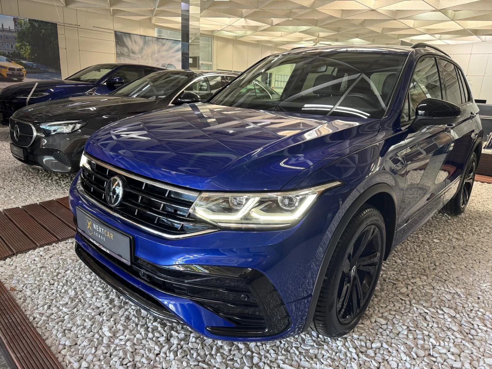 VW Tiguan R-Line 4Motion Black — Foto 1