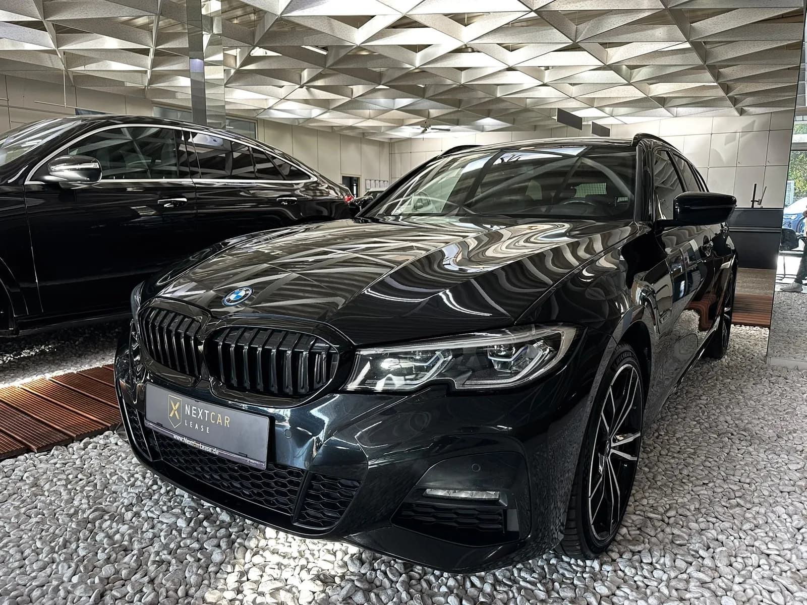 BMW 330e xDrive M Sport — Foto 1