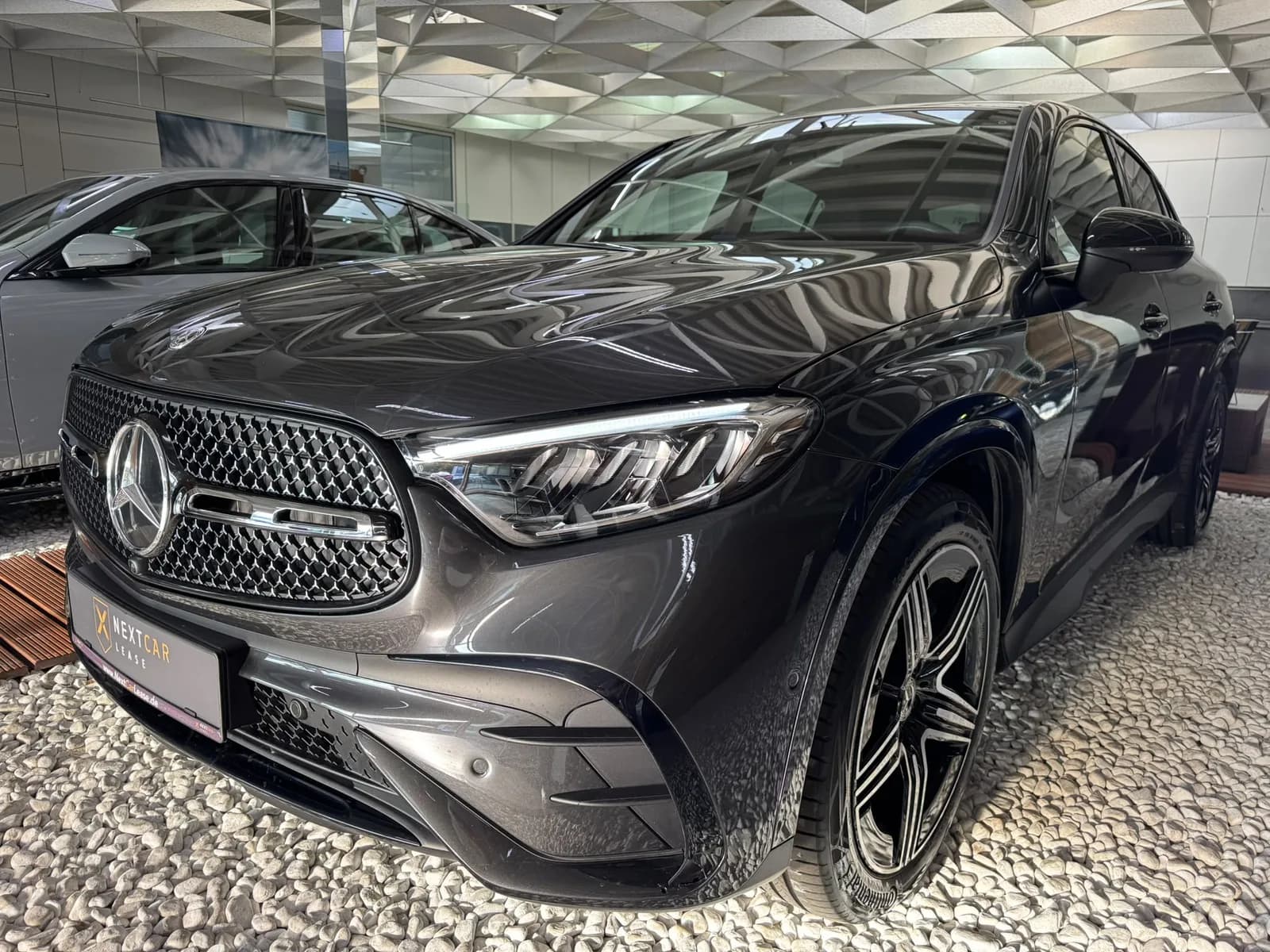 Mercedes-Benz GLC 300 4Matic Burmester3D NightPaket — Foto 1