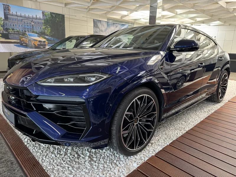 Lamborghini Urus 4.0 V8 PHEV SE