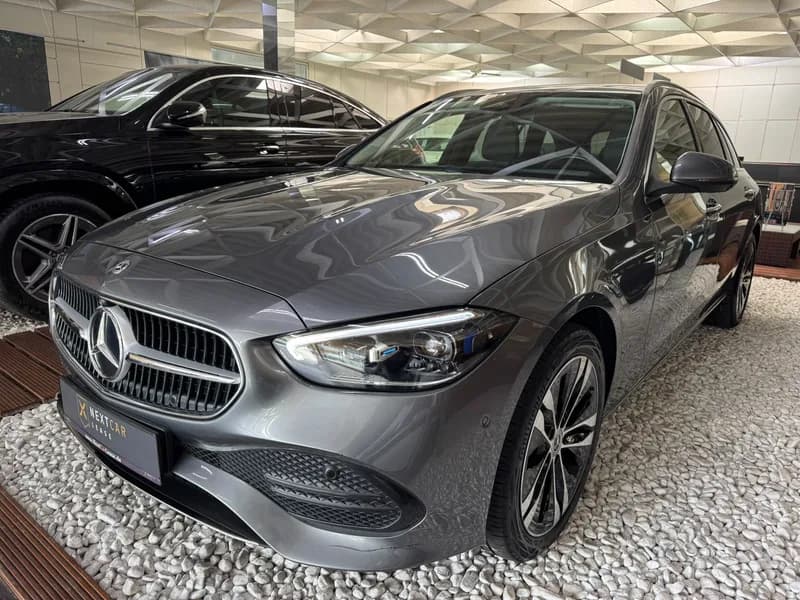 Mercedes-Benz C 300 de 4Matic Distr.Amb.AHK Sitzbel.Mass.OLED