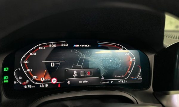 BMW M440i xDrive Cabrio - Image 18