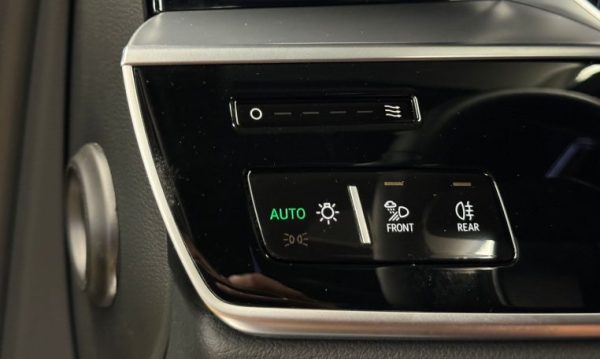 Audi A8 55 TFSI quattro - Image 14