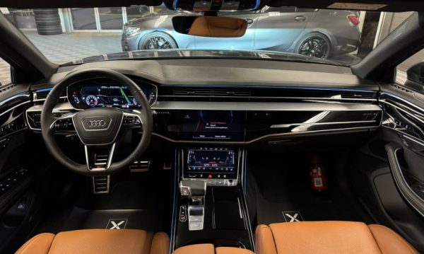 Audi A8 55 TFSI quattro - Image 11