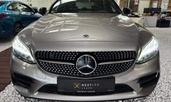 Mercedes-Benz C220d 4MATIC AMG Line - Image 17