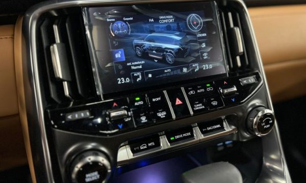 Lexus LX500d - Image 7