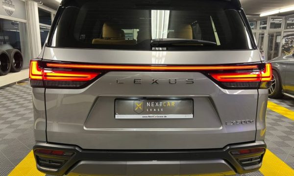 Lexus LX500d - Image 2