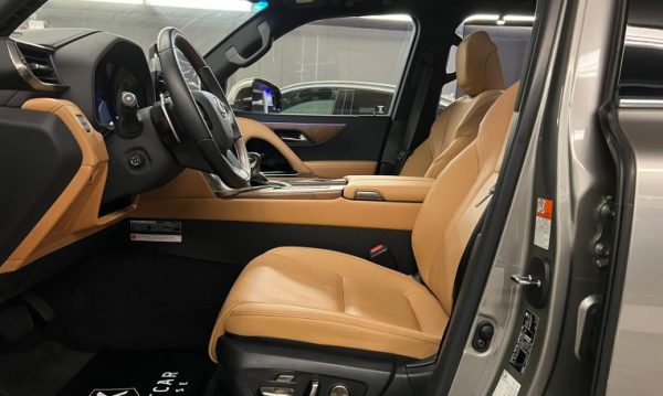 Lexus LX500d - Image 17