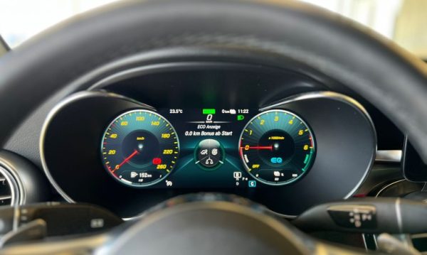 Mercedes-Benz GLC 300de 4Matic AMG Line - Image 5