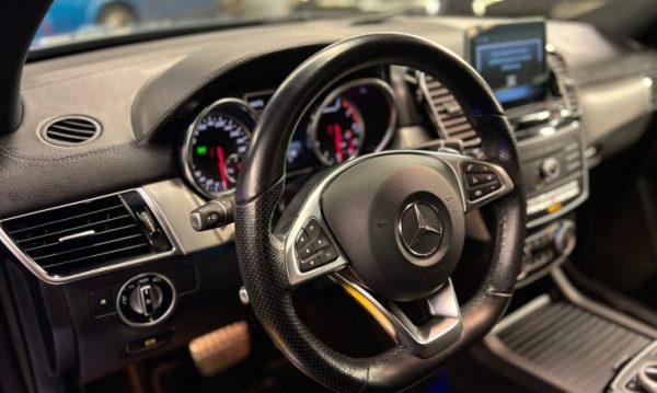 Mercedes Benz GLE 43 AMG Coupe - Image 10
