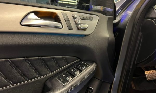 Mercedes Benz GLE 43 AMG Coupe - Image 12
