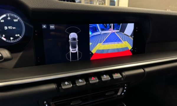 Porsche 911 Carrera Cabriolet - Image 3