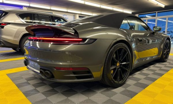 Porsche 911 Carrera Cabriolet - Image 15