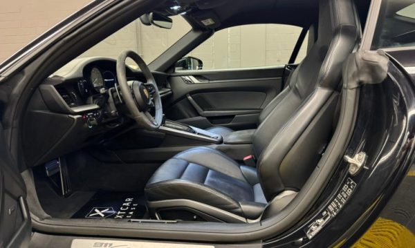 Porsche Carrera 4S Cabriolet - Image 4