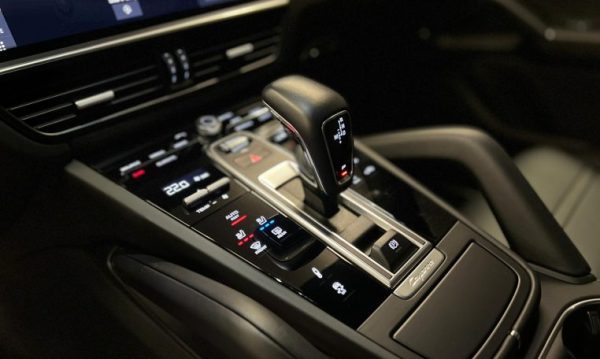 Porsche Cayenne S - Image 7