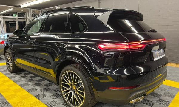 Porsche Cayenne S - Image 19