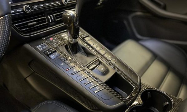 Porsche Macan Basis - Image 6