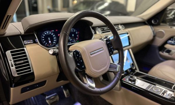 Range Rover SUV SWB 3.0 I6 400PS 4WD Auto Vogue - Image 22
