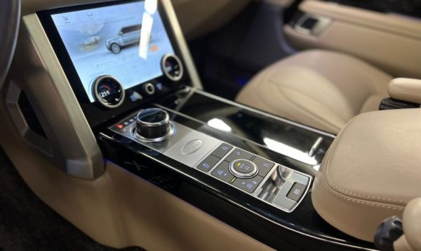 Range Rover SUV SWB 3.0 I6 400PS 4WD Auto Vogue - Image 19