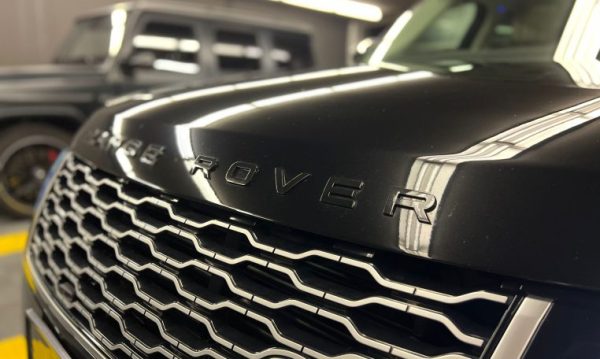 Range Rover SUV SWB 3.0 I6 400PS 4WD Auto Vogue - Image 2
