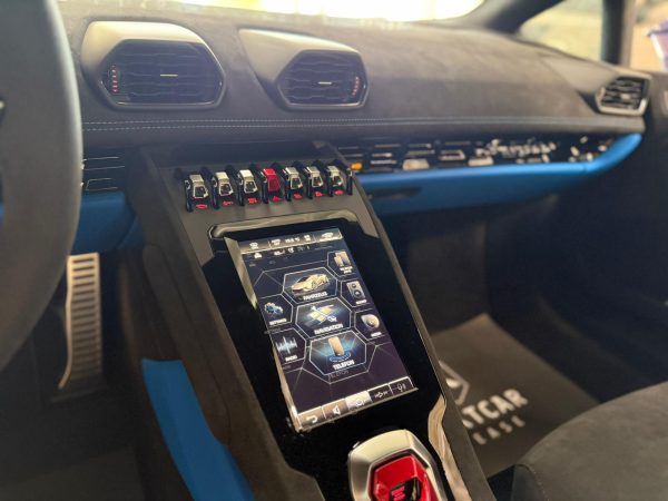 Lamborghini Huracan Tecnica - Image 14