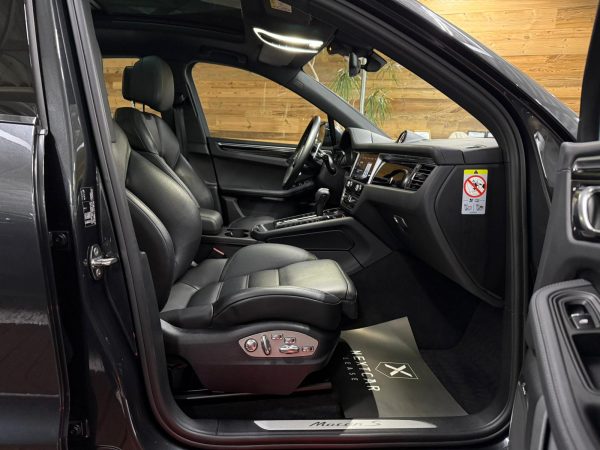 Porsche Macan S - Image 14