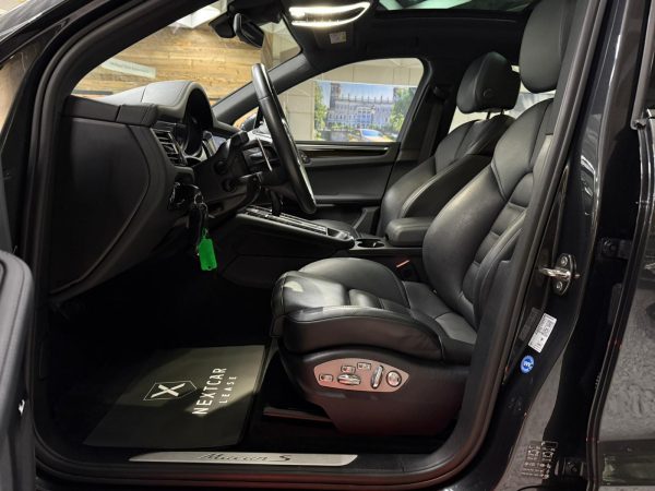 Porsche Macan S - Image 9