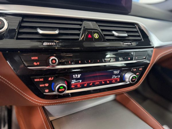 BMW 530e Touring xDrive M Sport - Image 16