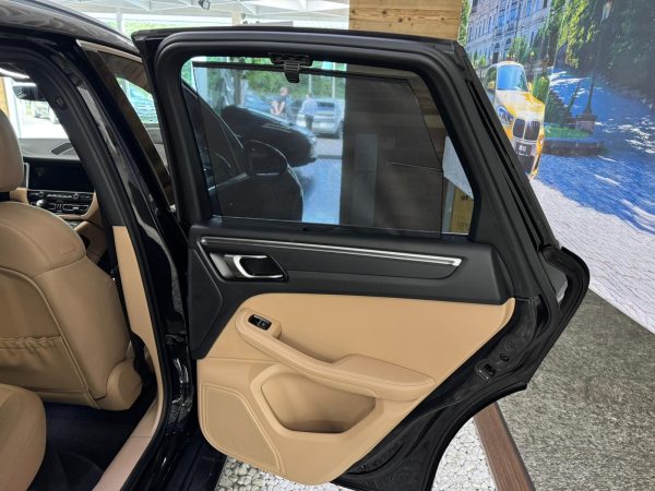 Porsche Macan 2.0 - Image 20