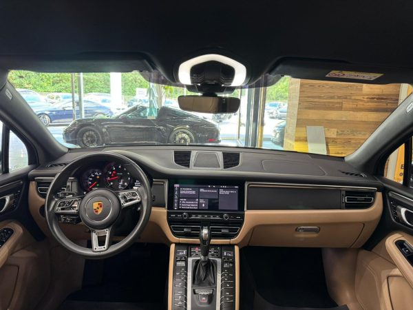 Porsche Macan 2.0 - Image 10