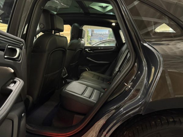 Porsche Macan S - Image 11