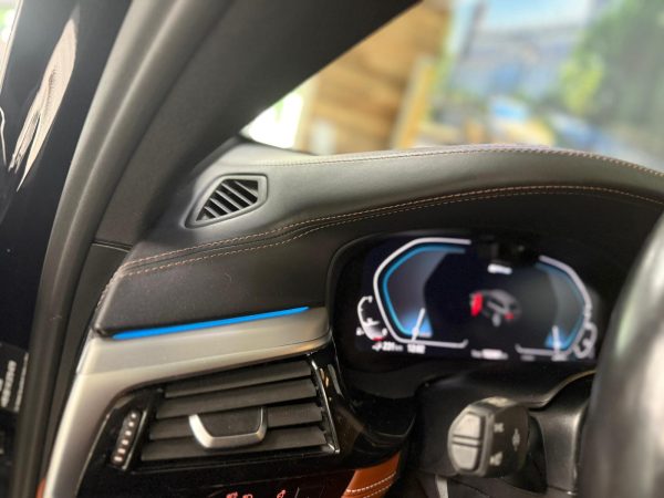 BMW 530e Touring xDrive M Sport - Image 13