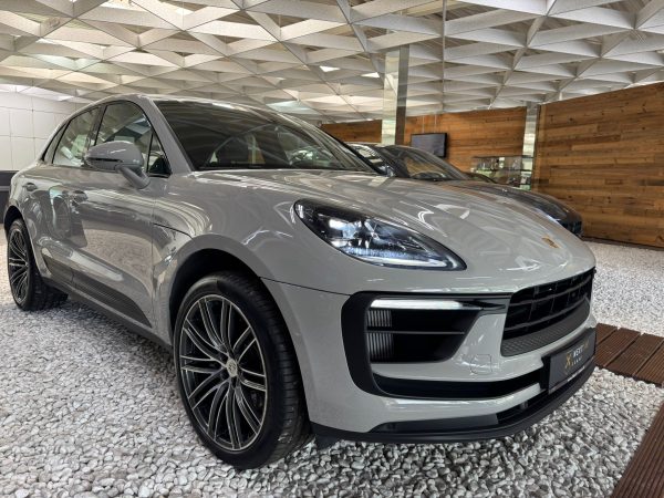 Porsche Macan S - Image 4