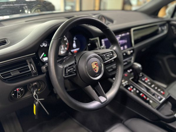 Porsche Macan S - Image 14