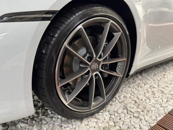 Porsche Carrera Cabrio - Image 21