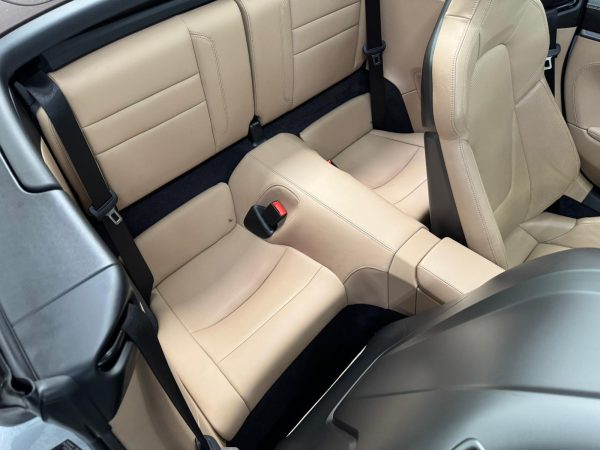 Porsche Carrera Cabrio - Image 14