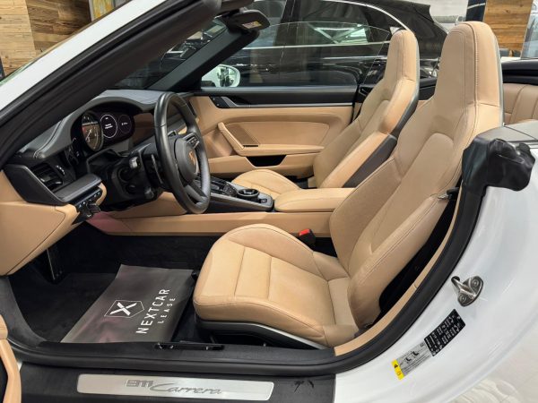 Porsche Carrera Cabrio - Image 12