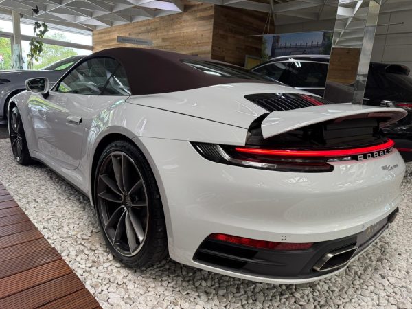 Porsche Carrera Cabrio - Image 5