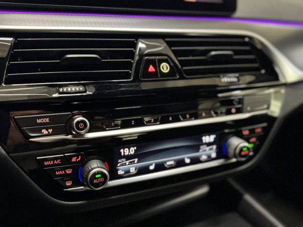 BMW 530i - Image 17