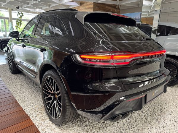 Porsche Macan T - Image 7