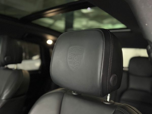 Porsche Macan T - Image 15