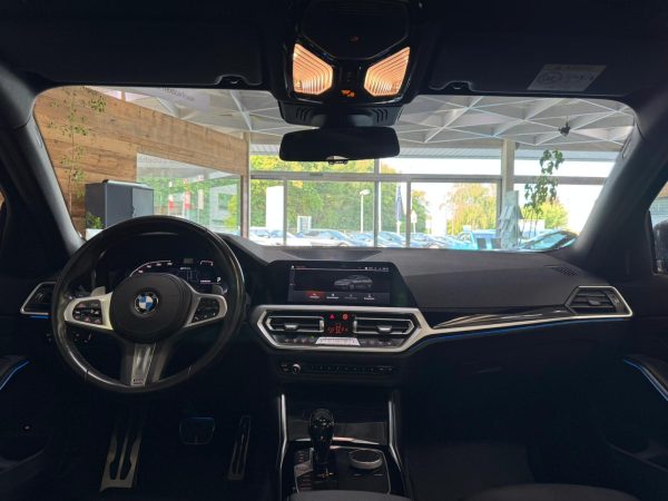 BMW 330e xDrive M Sport Lim. - Image 12