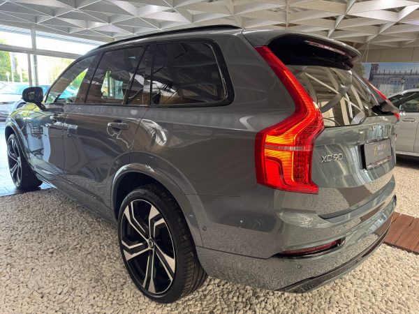 Volvo XC90 Ultra Dark AWD 7Spl - Image 7