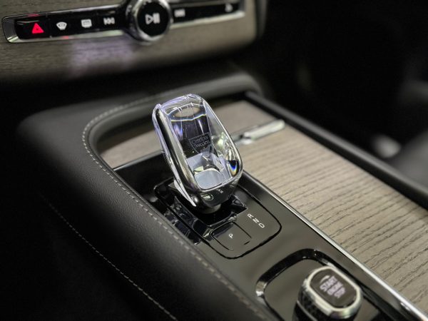 Volvo XC90 Ultra Dark AWD 7Spl - Image 18