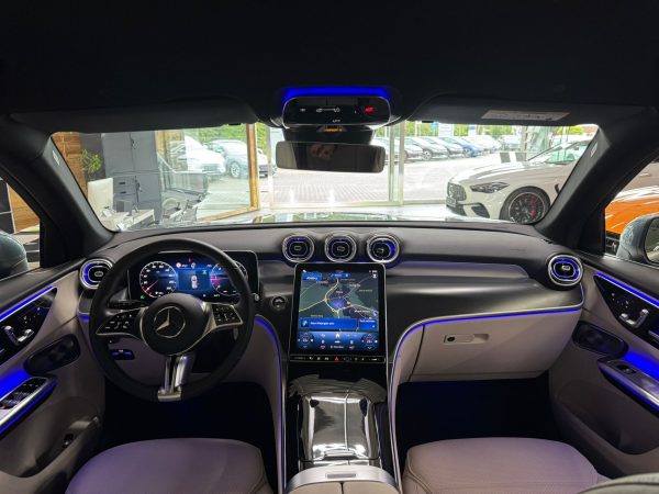 Mercedes Benz GLC 300d 4MATIC - Image 10