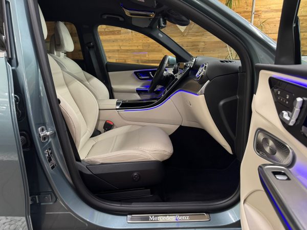 Mercedes Benz GLC 300d 4MATIC - Image 12