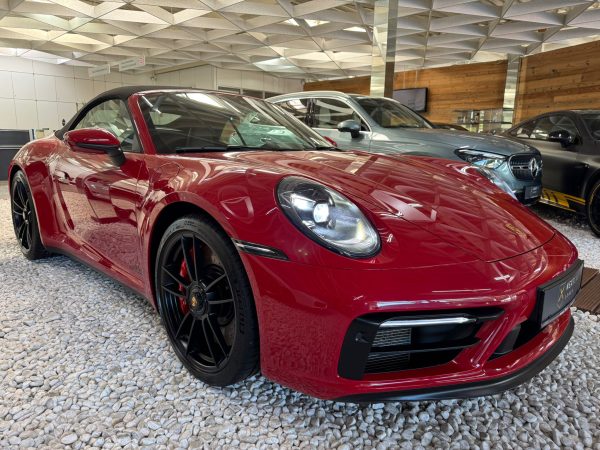 Porsche Carrera 911 GTS - Image 4